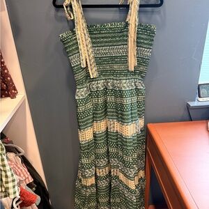 AUREUM Smocked Green and Cream Midi/Maxi Dress